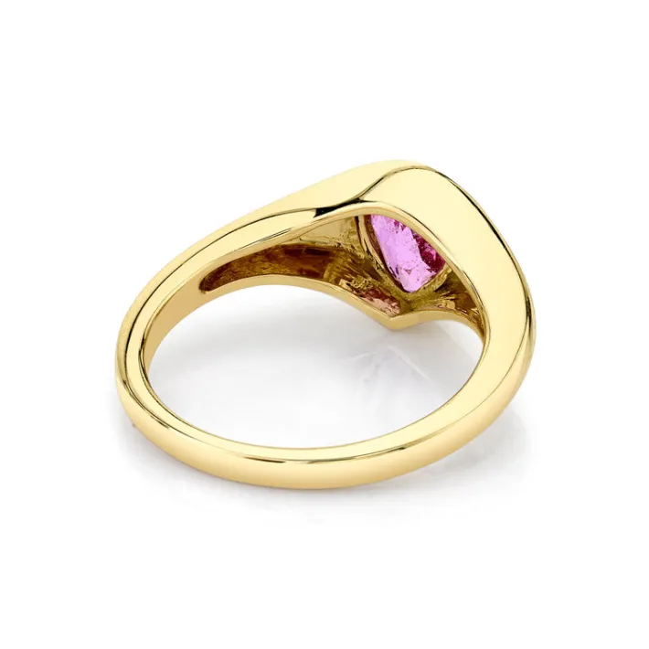 The Last Line Pear Flush Set Signet