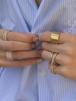 The Last Line With a Twist Cocktail Ring